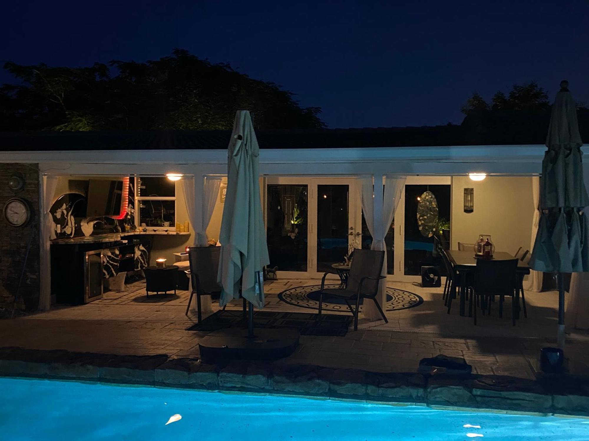 Wilton Manors A Mens Oasis Acomodação com café da manhã Exterior foto