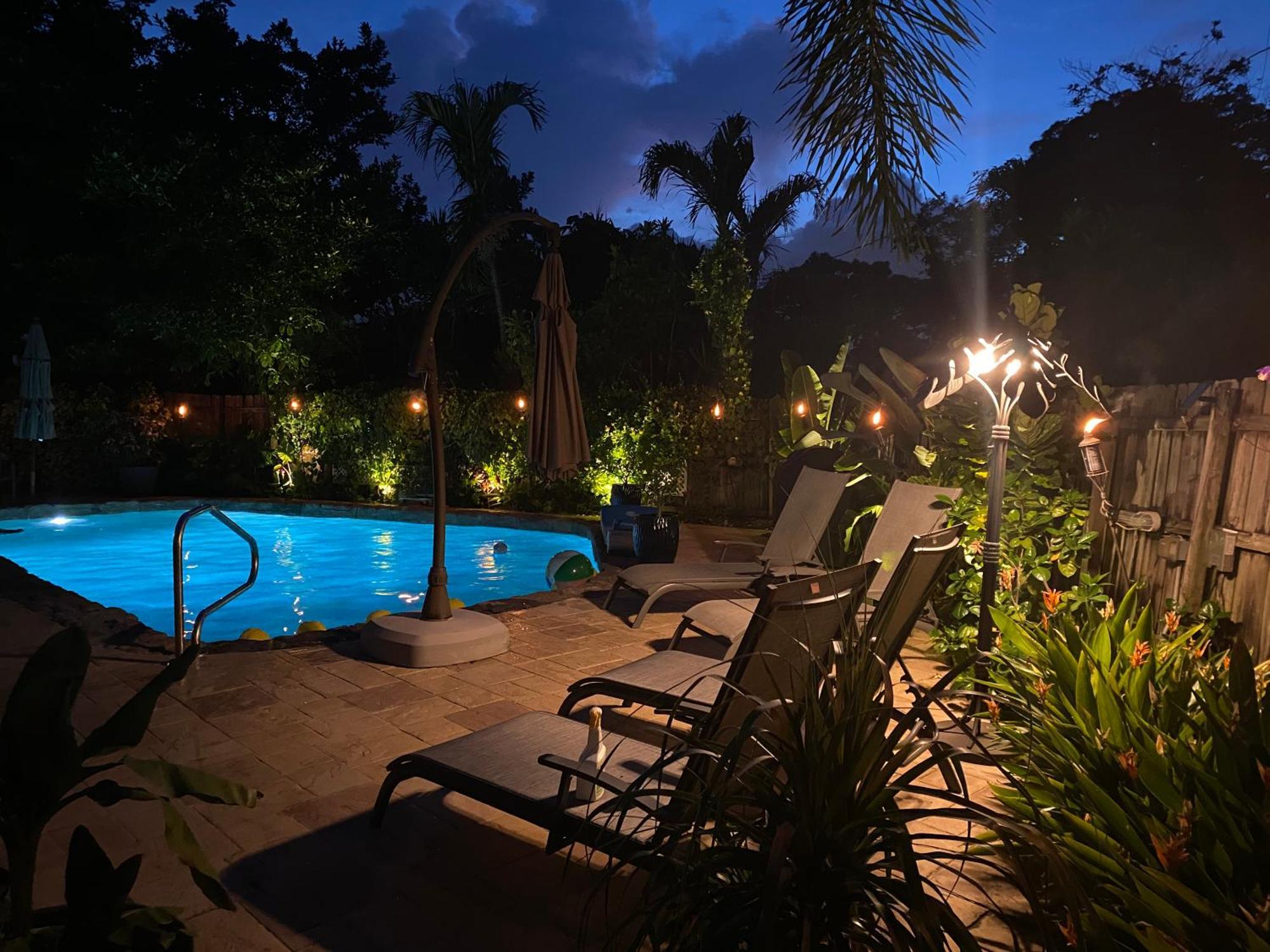 Wilton Manors A Mens Oasis Acomodação com café da manhã Exterior foto